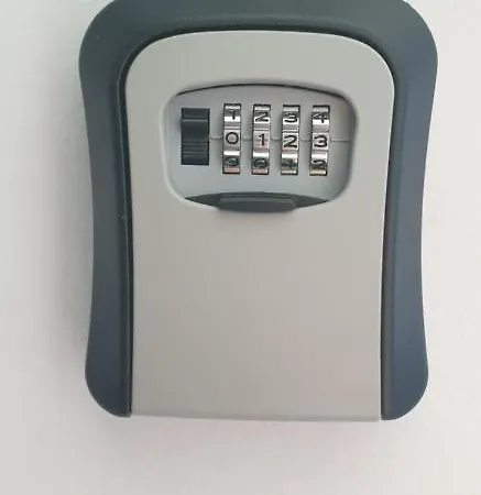 I Sobe Gromilovic * Sombor