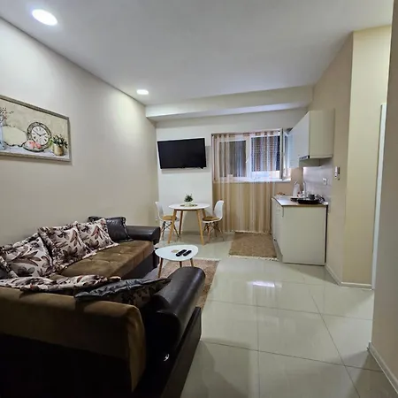I Sobe Gromilovic Apartment