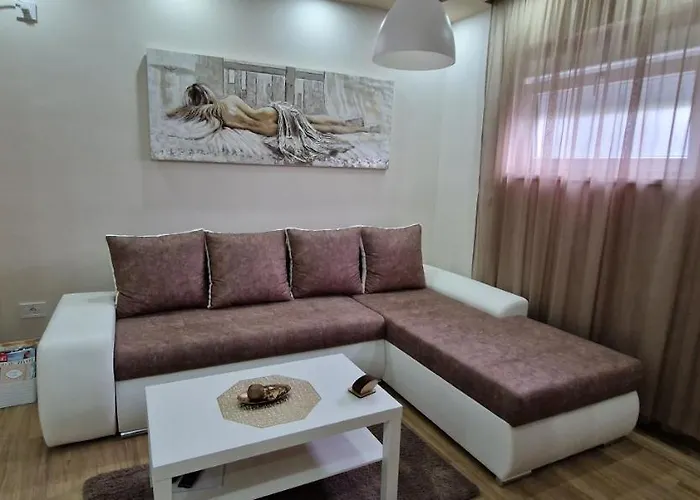 Daire I Sobe Gromilovic *