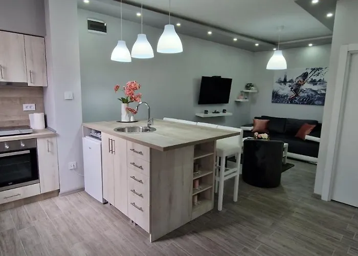 I Sobe Gromilovic * Sombor